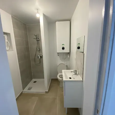 Guest house G-logement-francilien Parc Des Expositions Villepinte, Bourget, Asterix , Paris Goussainville (Val-d'Oise)